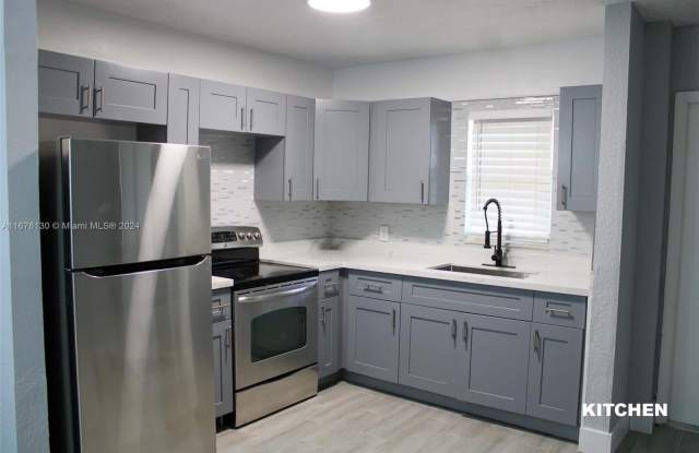 4160 NW 21st St photos photos