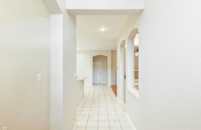 2816 Gambel Lane Gallery 4