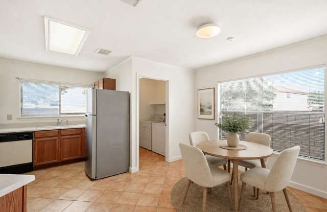 8942 KENTON CT Gallery 3