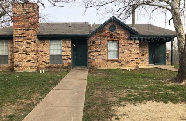 7524 Tiffany Meadows Ln - 7524 Tiffany Meadows Lane, Fort Worth, TX 76140
