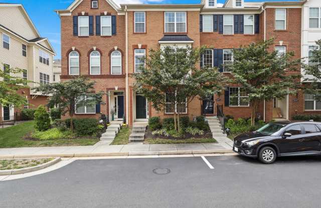 22479 CAMBRIDGEPORT SQUARE - 22479 Cambridgeport Square, Moorefield Station, VA 20148