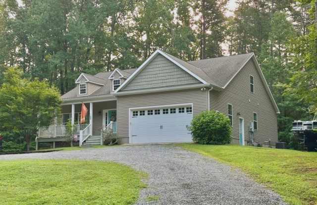 You’re here. You’re home. You’re happy. photos photos You’re here. You’re home. You’re happy. photos photos