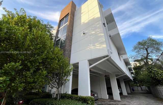 2949 Coconut Ave - 2949 Coconut Avenue, Miami, FL 33133