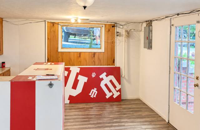 120 E 17th St Gallery 4