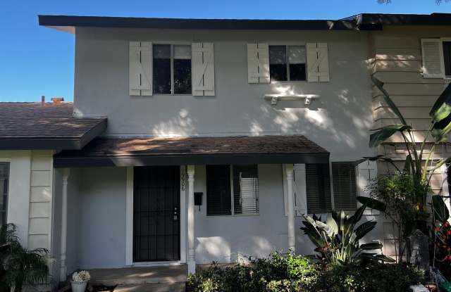 Remodeled 3 bedroom 1 and half bathroom home in Village Townhomes community Gallery 1