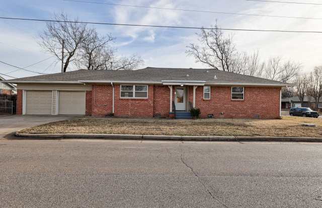 5000 North Linn Avenue - 5000 North Linn Avenue, Oklahoma City, OK 73112