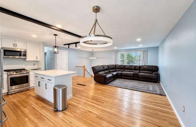 76 Verdant Drive Gallery 4