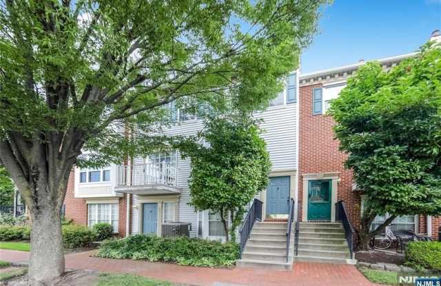 22 Walnut Street photos photos