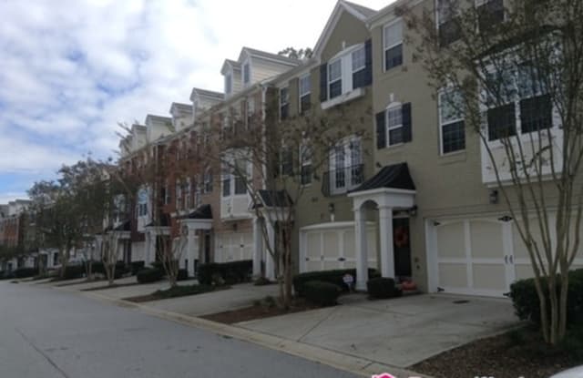 6175 Indian Wood Cir South East - 6175 Indian Wood Circle Southeast, Smyrna, GA 30126