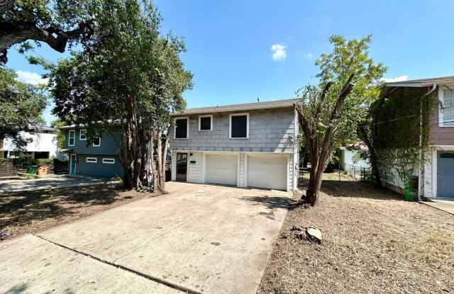 Garage Apartment Walking Distance to SOCO! - 1503 Brackenridge Street, Austin, TX 78704