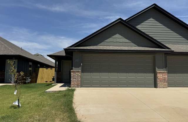 Brand New Stunning and Spacious 3 Bedroom 2 Bath Duplex in Mustang Schools photos photos Brand New Stunning and Spacious 3 Bedroom 2 Bath Duplex in Mustang Schools photos photos