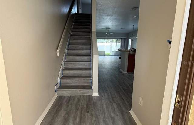 20460 NEEDLETREE Drive Gallery 3
