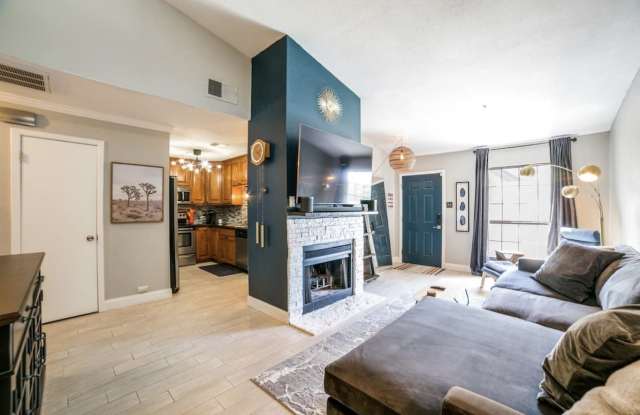 8518 Sir Lancelot photos photos