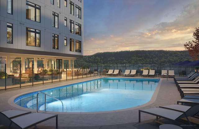 Alexander Crossing photos photos