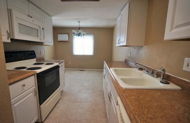 6402 East 63rd Avenue - 1 Gallery 3