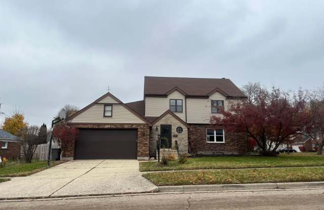 1300 Wolff Avenue, Elgin, IL 60123 photos photos
