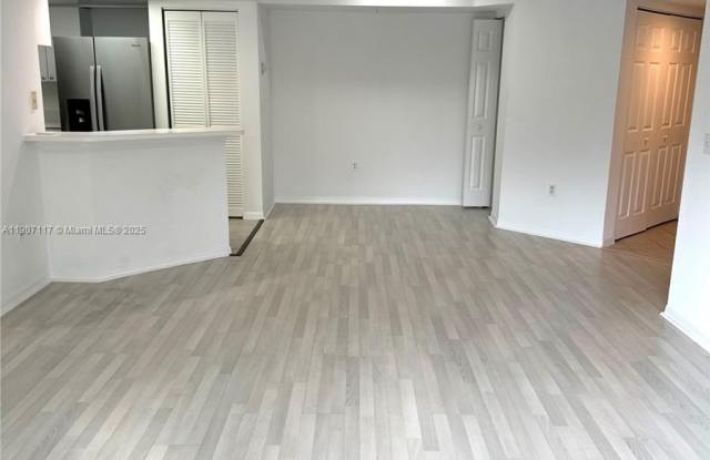 2009 SE 10th Ave photos photos