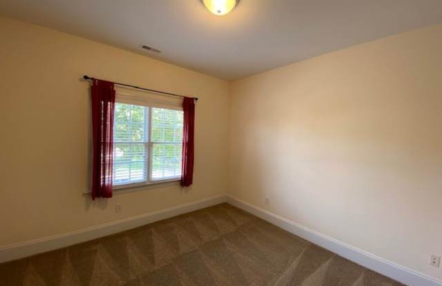 131 Barclay Valley Drive available for 4-1-2020 move-in! photos photos