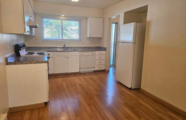 Southeast Reno Townhome - Close to Everything!!!! photos photos