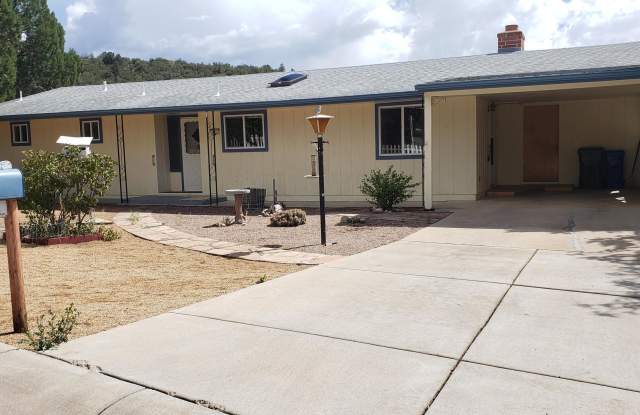 407 Webb Place - 407 Webb Place, Prescott, AZ 86303