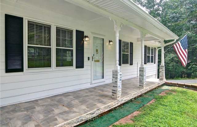 6428 Paradise Point Road Gallery 3