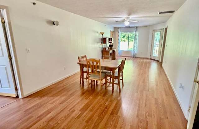 7205 University Ave photos photos