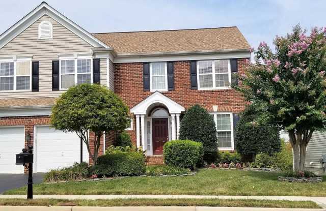 8210 PAPER BIRCH DRIVE - 8210 Paper Birch Drive, Laurel Hill, VA 22079
