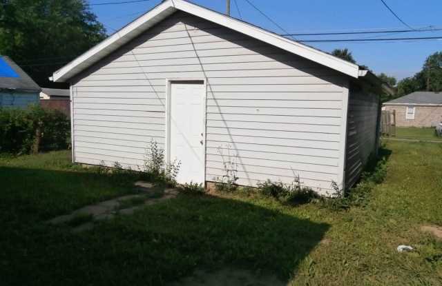 3306 Mars Hill St. Gallery 4