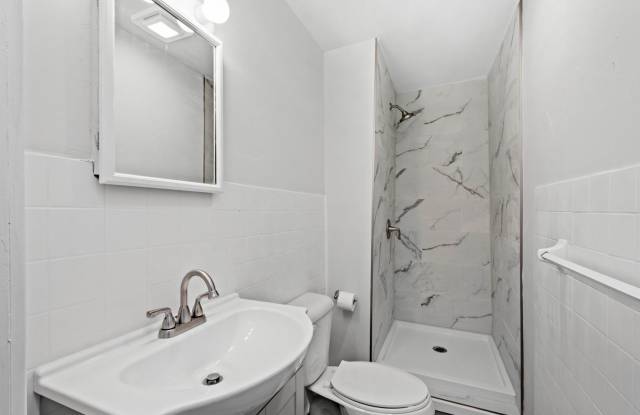 Newly renovated 2 bedroom home in Carrick available now!! Gallery 3
