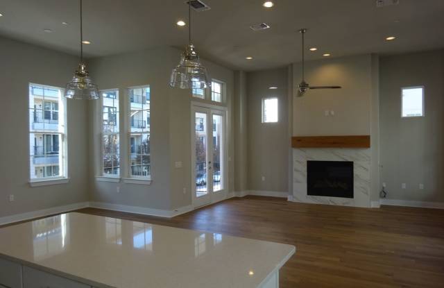 1401 Town Creek Drive Gallery 3
