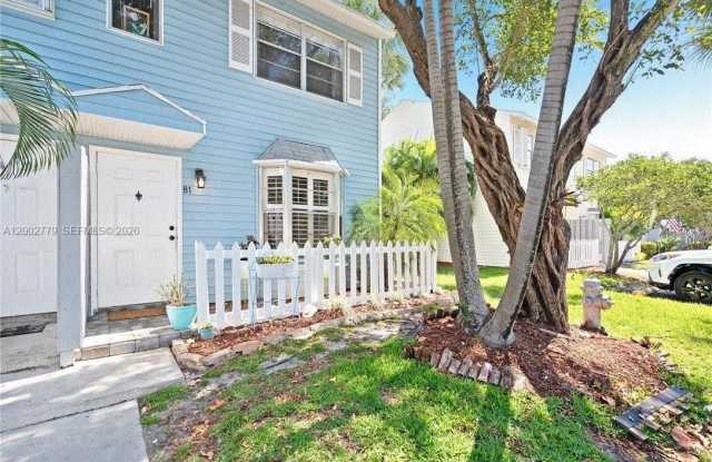 81 SW 3rd St photos photos