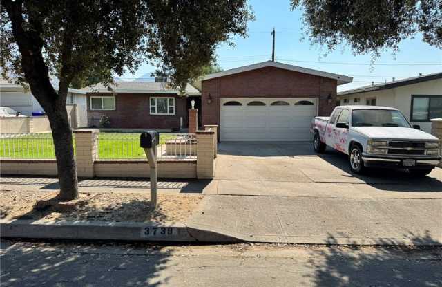 3739 N Golden Avenue photos photos