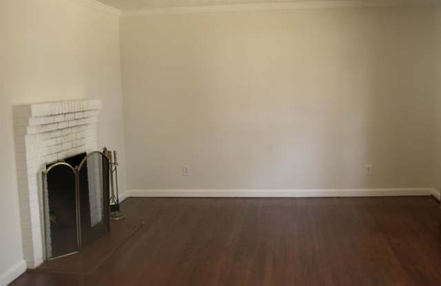 2677 Beechwood Ave Gallery 3