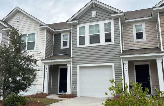 4702 Palm View Cir photos photos