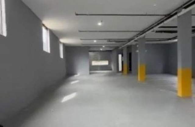 197 12Th Ave Gallery 4