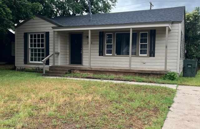 Great Southside Home - 1802 Jackson Street, Abilene, TX 79602 Great Southside Home - 1802 Jackson Street, Abilene, TX 79602