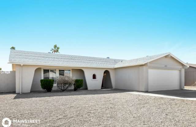 6933 West Sunnyslope Lane Gallery 3