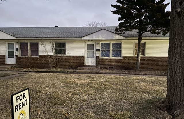 1221 W 30th St S - 1221 W 30th St S, Wichita, KS 67217