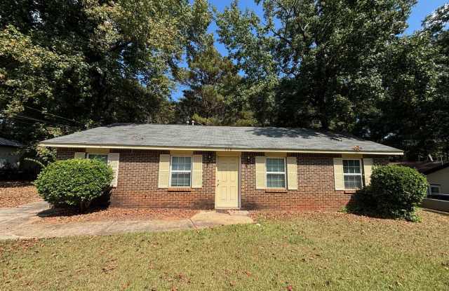 958 Pleasant Ave. - 958 Pleasant Avenue, Auburn, AL 36832 958 Pleasant Ave. - 958 Pleasant Avenue, Auburn, AL 36832