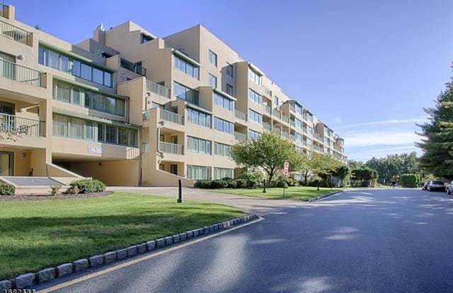 2104 Gates Ct - 2104 Gates Court, Parsippany-Troy Hills, NJ 07950