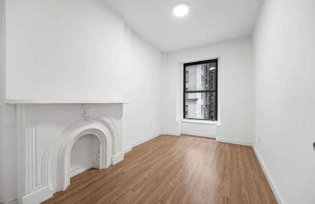 160 West 54th Street photos photos