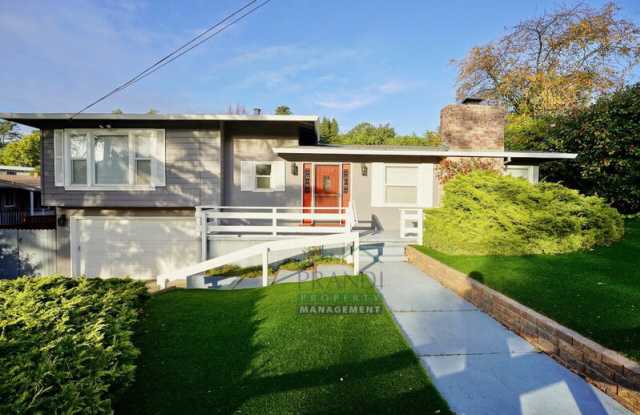 101 Reed Blvd - 101 Reed Boulevard, Strawberry, CA 94941