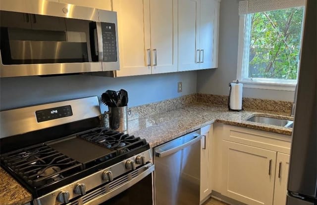 1204 Ashborough Terrace SE - 1204 Ashborough Terrace, Cobb County, GA 30067
