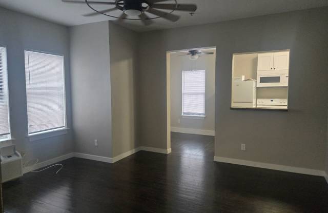 ***Spring Special  *** Large 1/1.5 includes Water Trash AND Gas!! photos photos