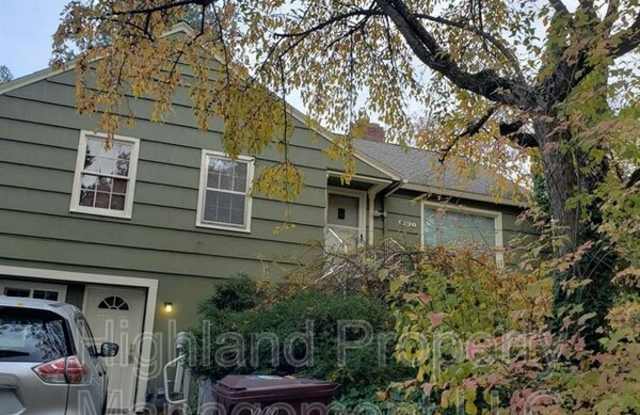 1000 NE Creston Ln. photos photos