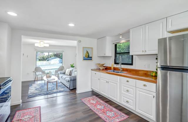 1518 S 48th St - 1518 South 48th Street, Tacoma, WA 98408