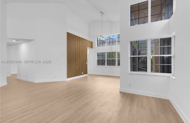 1525 Seabay Rd Gallery 1