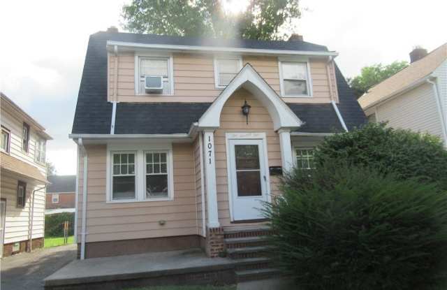 1071 Quilliams Road photos photos