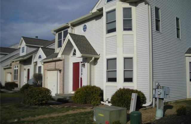 301 Windsor Place - 301 Windsor Place, Macungie, PA 18062