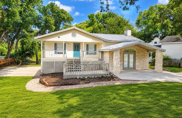 1701 E Lake Drive Gallery 2